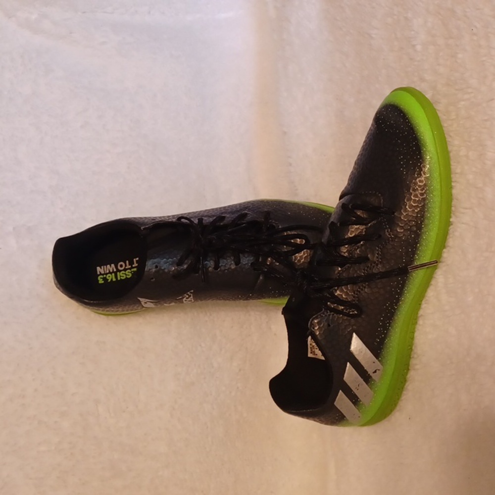 Adidas Messi 16.3 running shoes size 6